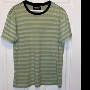 PacSun T-Shirt Small